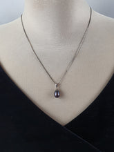 Load image into Gallery viewer, Oval Pearl Pendant
