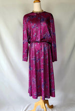 Load image into Gallery viewer, Fuchsia Floral Office Dress
